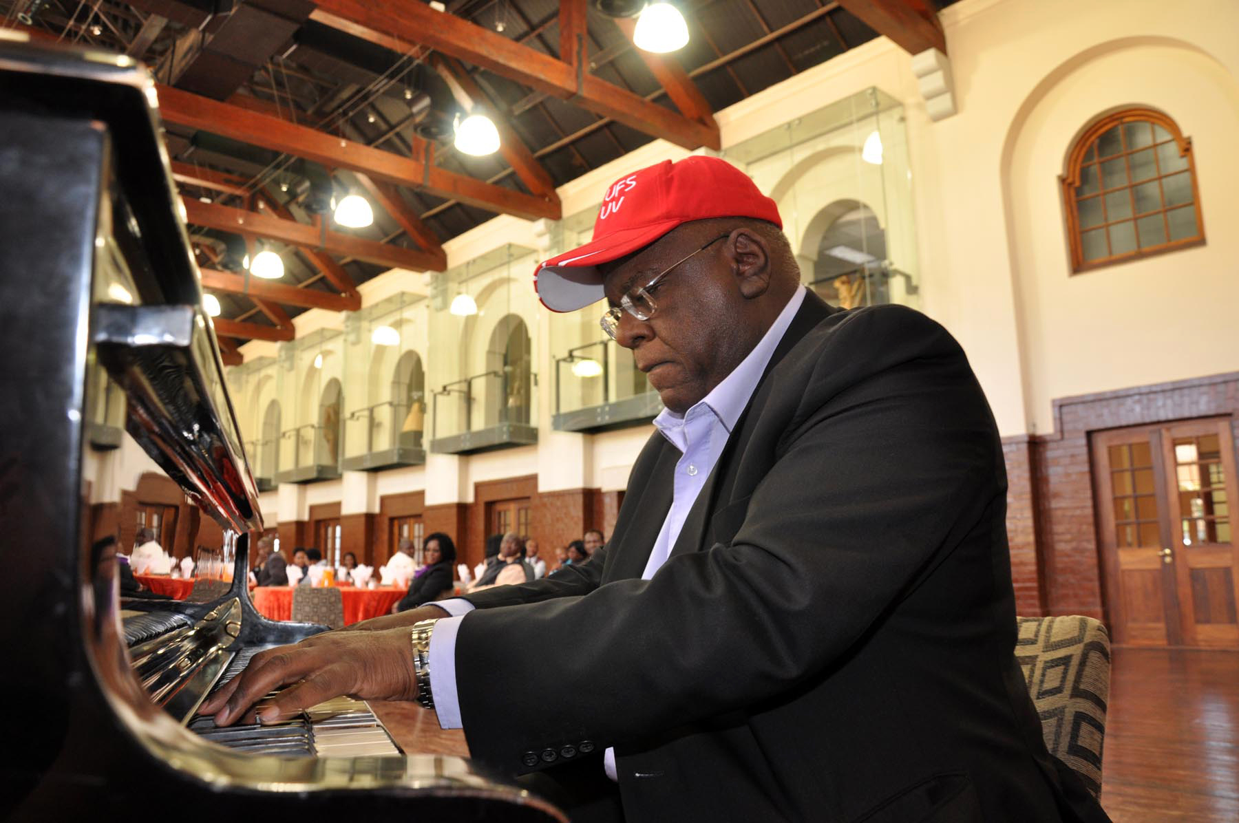 Jonthan Jansen, described as a 'keen' piano player in one newspaper, performs sometimes at university events.
