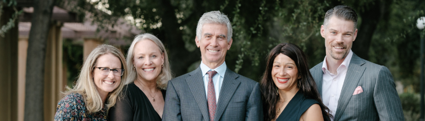 Dean Schwartz posing with the Alumni Awards Nominating Committee